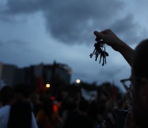 Espagne: le gouvernement annonce la suspension des expulsions jusqu'en 2030, en pleine contestation sociale