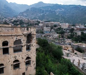 Yémen: les Houthis accusent Riyad de frappes meurtrières sur un marché