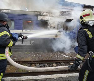 Kiev et Varsovie dénoncent une frappe russe sur un train à la frontière polonaise