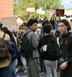 France: les mobilisations gagnent les facs