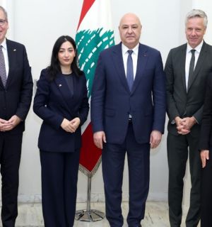Aoun appelle à la fin des frappes israéliennes et réaffirme l’attachement du Liban aux solutions diplomatiques