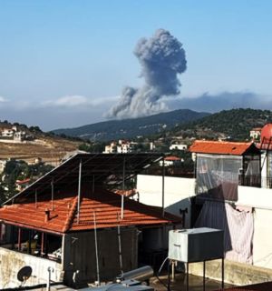 Patrouille israélienne aux abords de Deir Mimas et frappes de missiles sur Sajd