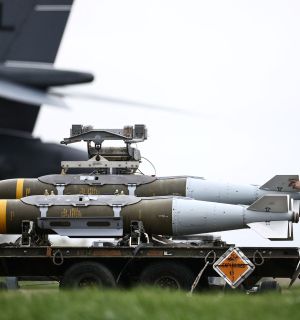 Projet d'attaque contre une base militaire en Angleterre: enquête sur un lien avec l'Iran