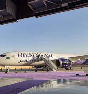 Les Houthis du Yémen affirment avoir frappé l'aéroport de Riyad