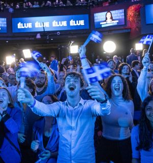 Le Parti québécois de retour au pouvoir promet un référendum sur l'indépendance