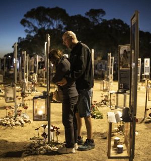Avant les élections, Israël rend hommage aux victimes de l'attaque du 7-Octobre