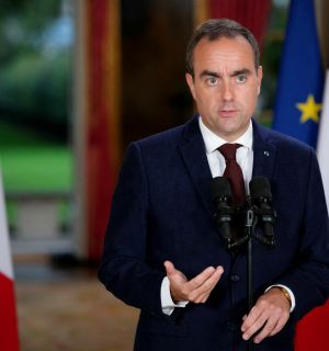 France: le Premier ministre dénonce la transformation du «mouvement lycéen» en «un mouvement de violences urbaines»