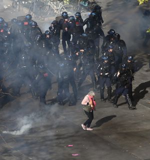 Journée de mobilisation en France: la tension monte dans les premiers rassemblements