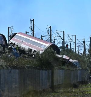 Espagne : au moins 30 morts dans une collision de trains