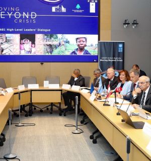 Salam appelle les partenaires internationaux à soutenir directement l’État libanais