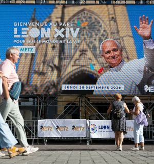 Avec une popularité confortée, le pape Léon XIV achève à Metz sa visite en France
