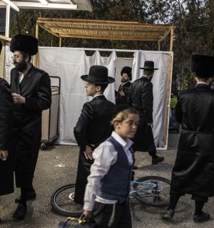 Israël: une ville du désert à l'épreuve de l'expansion ultra-orthodoxe avant les législatives
