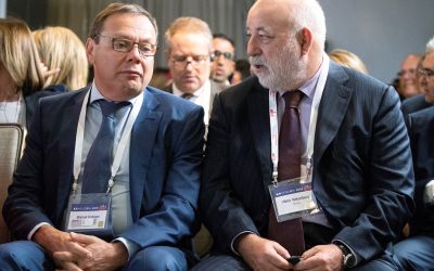 Sanctions: Ousmanov et Fridman, les oligarques russes que veulent épargner Paris et Luxembourg