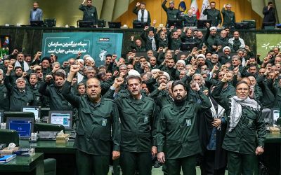 Les Gardiens iraniens menacent de viser de «nouvelles cibles» en cas d'attaque américaine