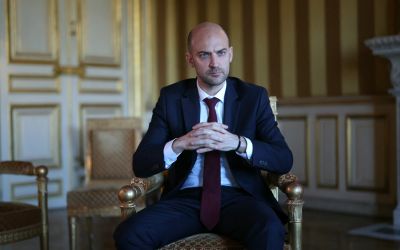 Paris dénonce une «action d'intimidation extrêmement grave» contre deux diplomates français en Iran