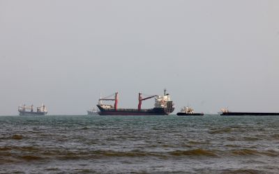 L'Iran dit avoir frappé un pétrolier dans le secteur d'Ormuz