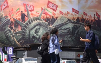 L'Iran vise à nouveau le Golfe, promet de venger une attaque américaine meurtrière