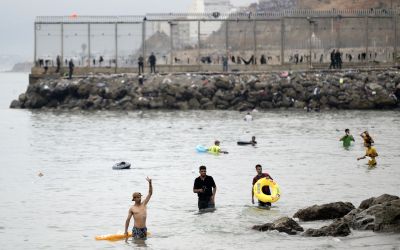 Ceuta: un incendie détruit partiellement un camp pour accueillir des migrants