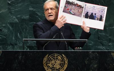 «Victime du terrorisme», l'Iran ne baissera «jamais la tête», avertit le président iranien à l'ONU