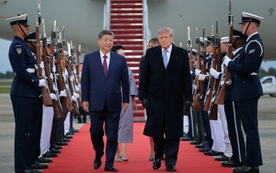 Trump affirme que la Chine et les États-Unis sont tous deux opposés à de nouvelles régulations de l'IA