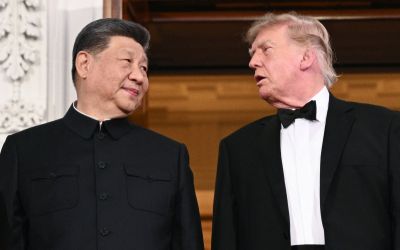 Xi, reçu avec tous les égards par Trump, prône la coexistence pacifique