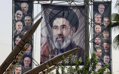 Iran: le guide suprême prédit que les États-Unis devront quitter le Moyen-Orient