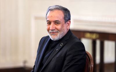 L'Iran dit aux États-Unis qu'il n'y a pas de «solution militaire» à leur conflit  