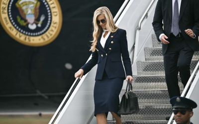 La nouvelle porte-parole de Trump prend la porte au bout de cinq jours