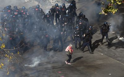 Journée de mobilisation en France: la tension monte dans les premiers rassemblements