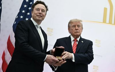 Elon Musk dit vouloir donner une action SpaceX à «chaque enfant en Amérique»