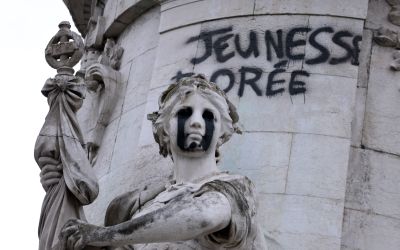 Violences en France: nouveau couvre-feu mercredi soir dans certains secteurs de Paris