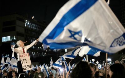 À Tel-Aviv, des milliers de personnes rassemblées contre Netanyahou avant les élections