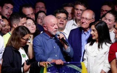 Brésil: Lula réélu, Bolsonaro réclame l’annulation du vote