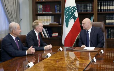Aoun appelle à l’application de l’accord-cadre avec Israël lors de la tournée du sénateur Lankford au Liban