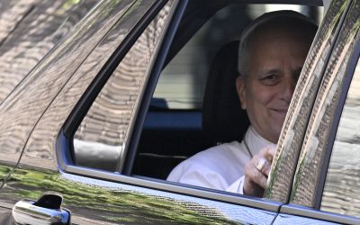 Le pape Léon XIV hospitalisé pour être opéré du poumon