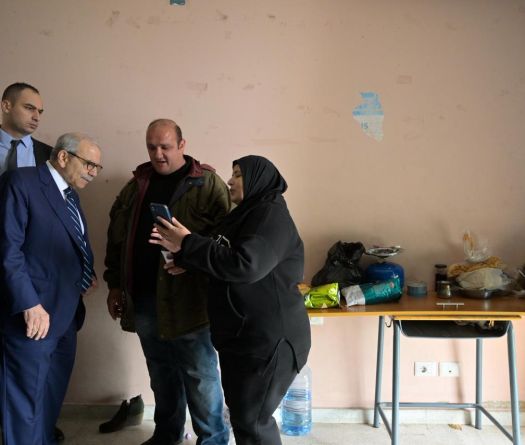 Tripoli: priorité aux réformes et au soutien social