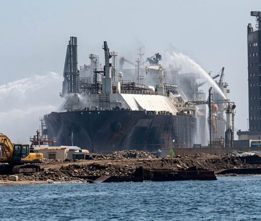 Egypte: incendie sur deux navires stockant du gaz dans le port de Damiette (ministère)