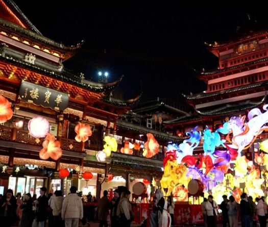 Lanternes et fêtes: l’Année du Cheval approche