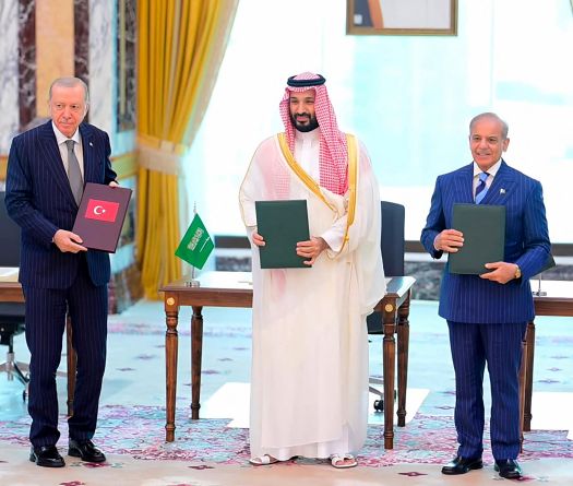 L'accord de défense Arabie saoudite-Pakistan-Turquie montre «un changement de perception» vis-à-vis des États-Unis