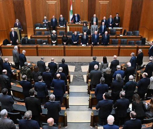 La Chambre reporte les élections législatives de deux ans