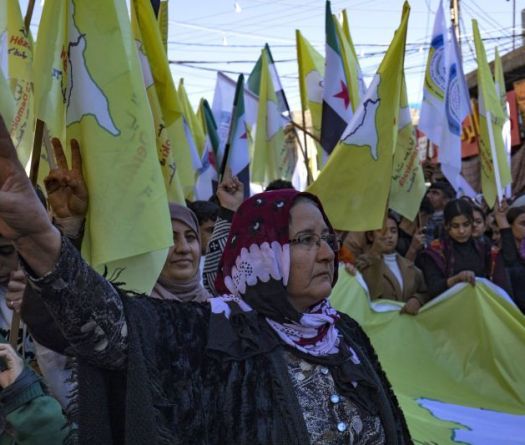 Les autorités kurdes de Syrie réitèrent leur demande de décentralisation