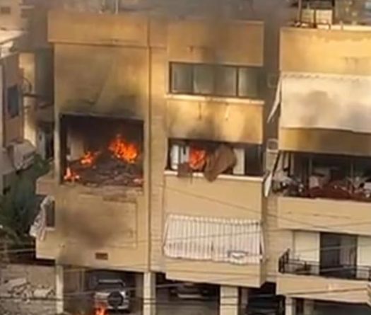 À Saïda, des déplacés fuient les bombardements