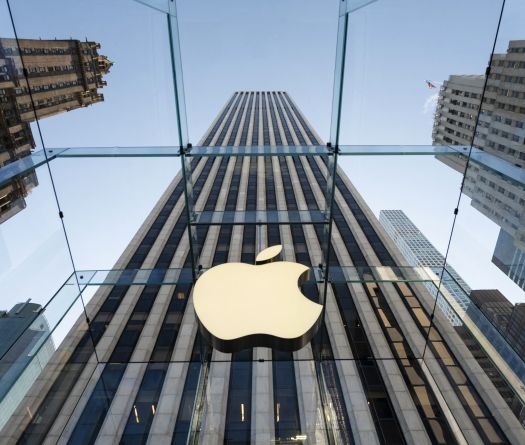 Une nouvelle ère s'ouvre chez Apple avec l'intronisation de John Ternus, confronté à plusieurs défis