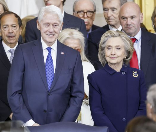 Bill et Hillary Clinton assignés à comparaître au Congrès dans l'affaire Epstein