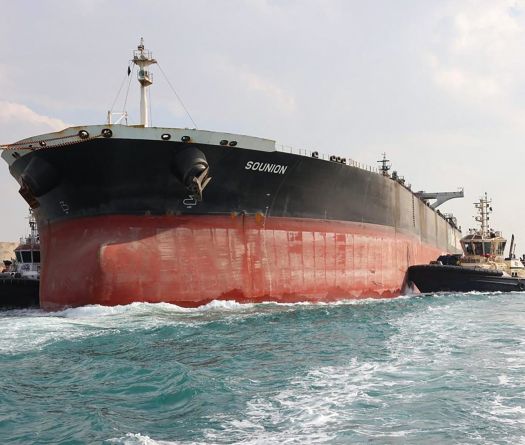 Guerre au Moyen-Orient: les géants du transport contournent le canal de Suez