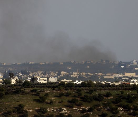 Des projectiles lancés de Syrie tombent hors cible dans le Golan, Tel Aviv menace Chareh