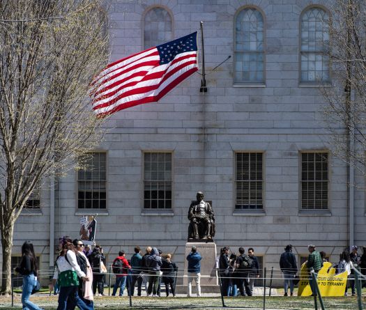 Harvard perd le droit d'accueillir des étudiants étrangers sur décision de l'administration Trump