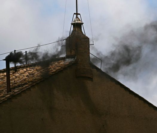 Fumée noire au Vatican : pas de nouveau pape
