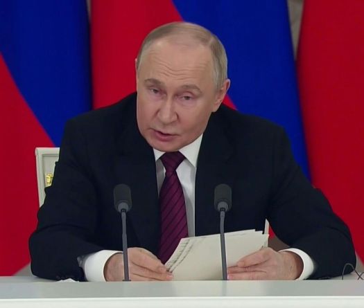 Poutine propose des négociations directes avec l'Ukraine mais ignore l'appel au cessez-le-feu