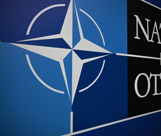 Le sommet de l'Otan vante des contrats d'armement, tente d'apaiser Trump